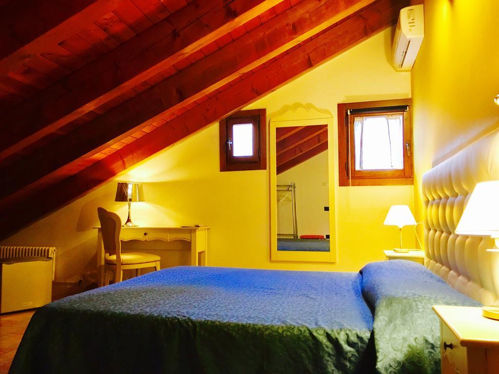 Chioggia Bridges Bed & Breakfast ภายนอก รูปภาพ