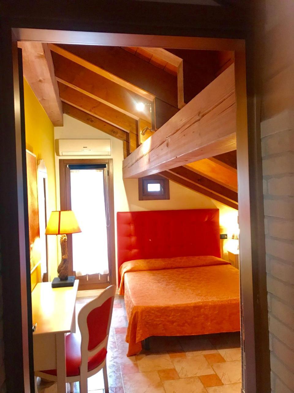 Chioggia Bridges Bed & Breakfast ภายนอก รูปภาพ